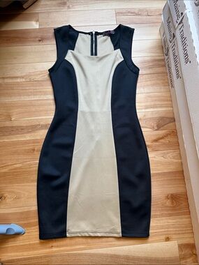 Body Central Black and Beige Colorblock Mini Sheath Dress